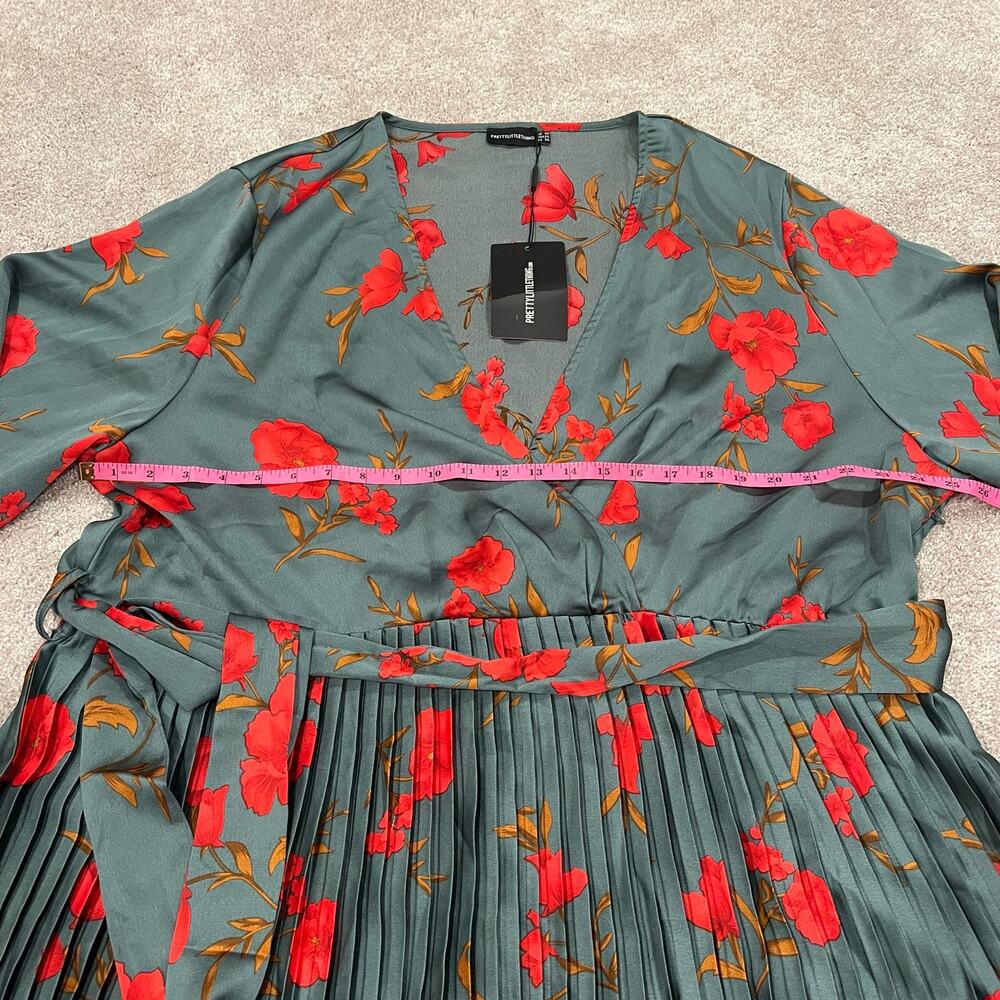 NWT Pretty Little Thing Plus Size Green Floral Longsleeve Pleated‎ Midi Dress 30 - Picture 9 of 11